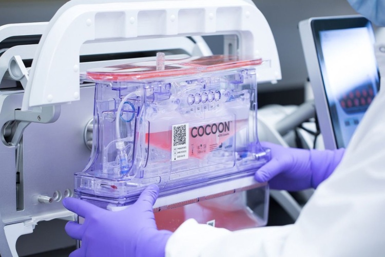 Invest - News - Bridgewest Ventures: nurturing Auckland’s deep tech ecosystem - scientist in a lab