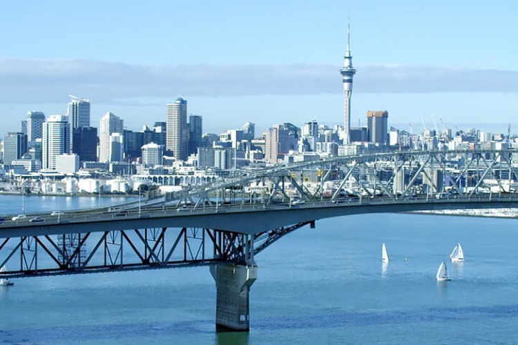 hero akl2021 auckland bridge cityscape